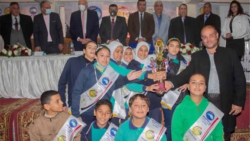 سليمان وعبيد يكرمان 60 متفوق فى مسابقة مستقبل وطن مدينة بدر التعليمية.. بالفيديو والأسماء