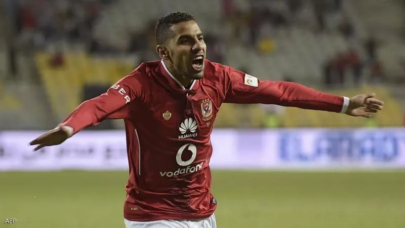 بعد التتويج بالسوبر الأفريقي.. مؤمن زكريا يحتفى بنجم الأهلي