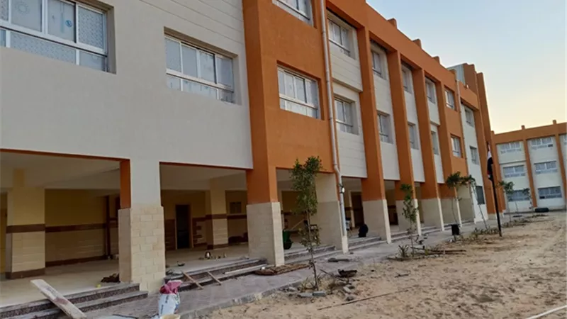 رئيس جهاز مدينة بدر يعلن عن تسليم مدارس جديدة و مجمع خدمات شرطية.. بالصور