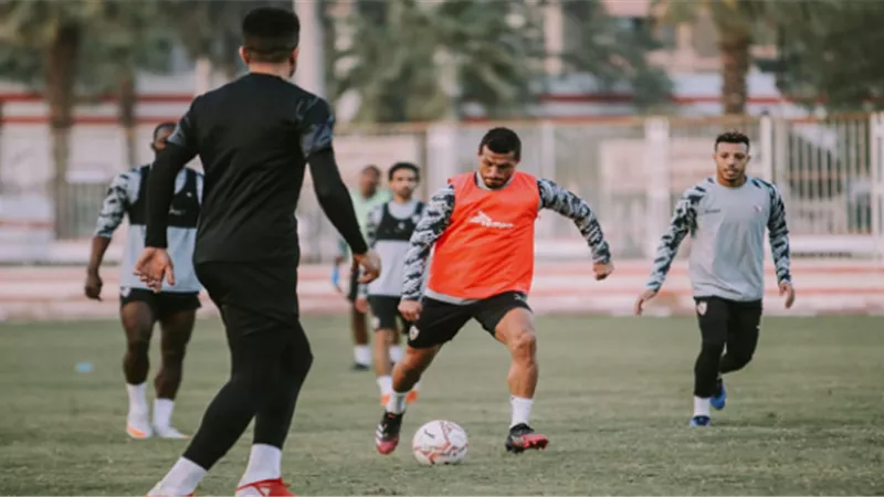 طارق حامد يشارك في تدريبات الزمالك الجماعية