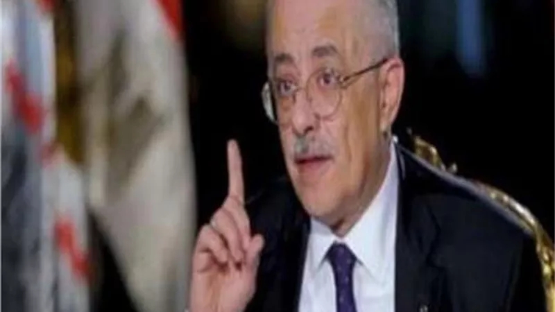شوقي: امتحانات أولي وتانية ثانوي الكترونية وبها أسئلة مقالية