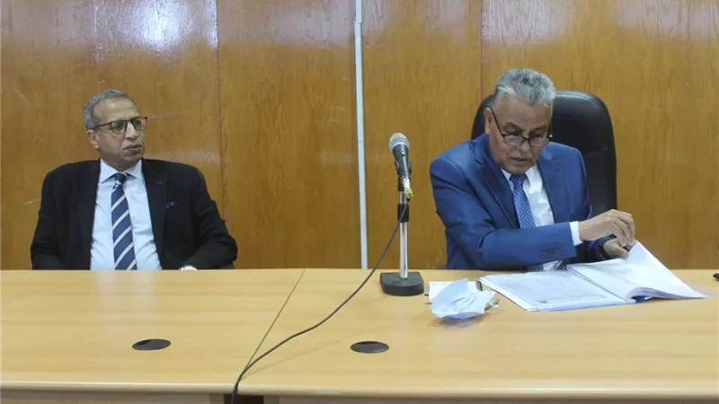وقف اجازات أعضاء هيئة التدريس بجامعة جنوب الوادى استعدادًا لامتحانات نصف العام