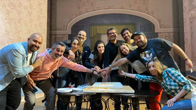 الرداد و توتا وغاده وريم أبطال عرض مسرحيه في نص الليل.. صور