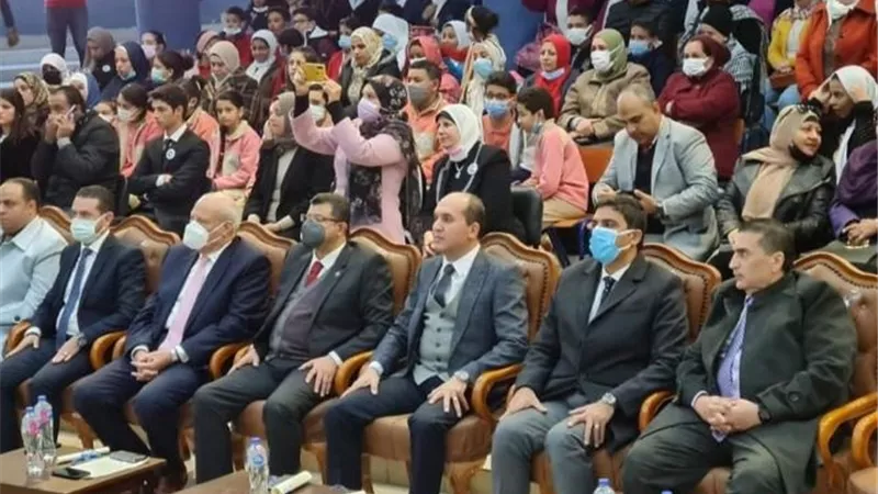 مستقبل وطن الشروق يكرم المتفوقين بمدارس المدينة فى حضور النواب.. بالصور والأسماء