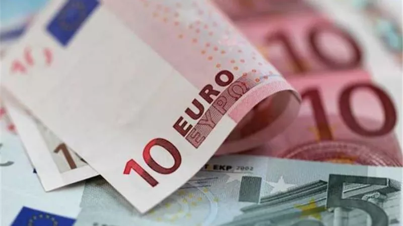 سعر اليورو بالبنوك.. اليوم الجمعة