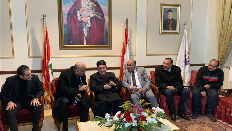 رئيس المصريين الأحرار يرسل وفدا لتهنئة الأسقفية بعيد الميلاد المجيد