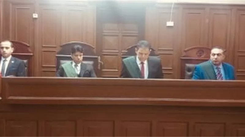 الإعدام للزوجة وعاطل والمؤبد لمتهمين آخرين فى قتل زوجها المدرس
