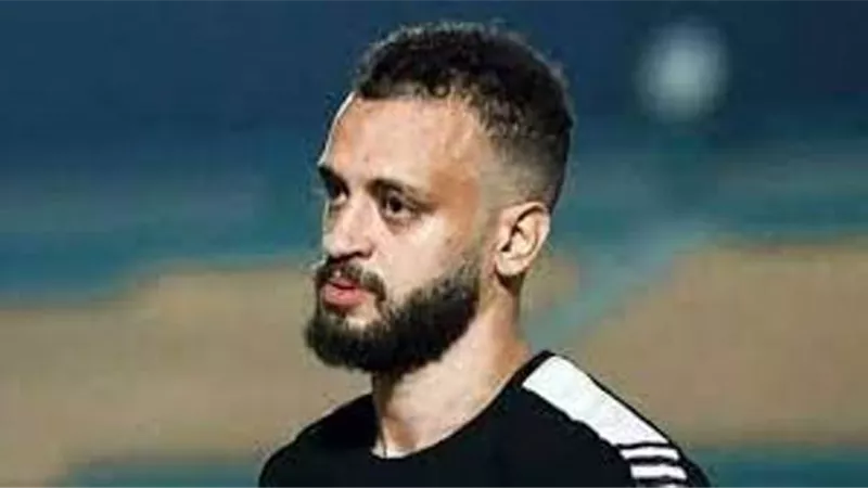 فيصل ومروان حمدى يقودان هجوم سموحة فى مواجهة الطلائع