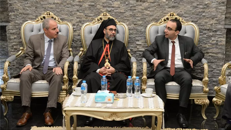 نائب محافظ الإسماعيلية يهنئ الأقباط الكاثوليك بعيد الميلاد المجيد