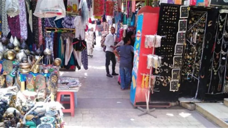 صاحب بازر بالأقصر: نشهد زيادة في أعداد السياح المصريين والعرب والأجانب