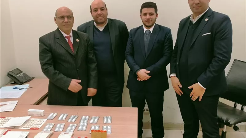 احباط محاولتي تهريب أجهزة طبية محظور دخولها و ادوية خاصه بعلاج السرطان مع راكبين بالمطار
