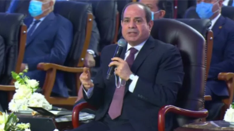 الرئيس السيسي: نحتاج لزراعة 150 ألف فدان زيادة فى توشكى العام القادم