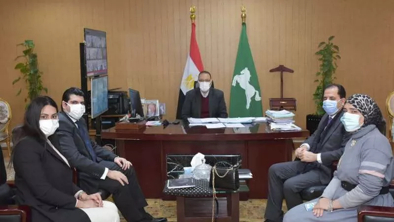 محافظ الشرقية يلتقي وفد من دار الهندسة للإستشارات الهندسية لمتابعه مشروعات حياه كريمة