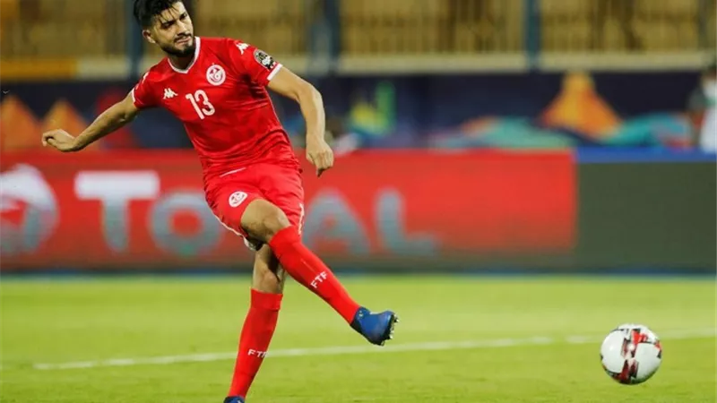 الدحيل يعلن إصابة فرجانى ساسى بفيروس كورونا