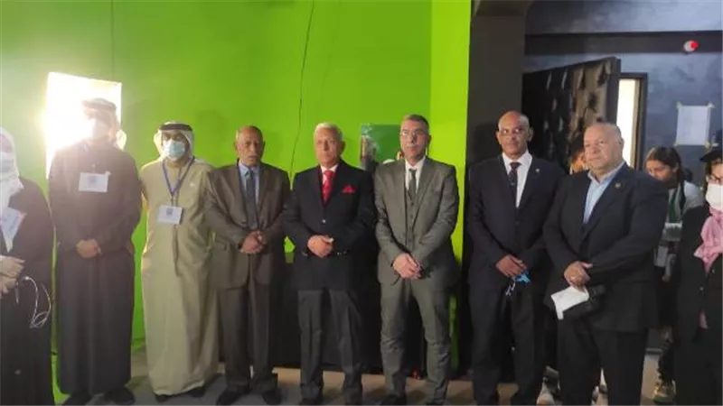 الوفد الاماراتى يشيد بمستوى وامكانيات مدارس الجيزة.. بالصور