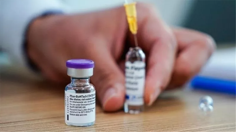 الصحة تعلن إرسال 500 ألف رسالة لمواطنين لتلقى جرعة ثالثة معززة من لقاح كورونا