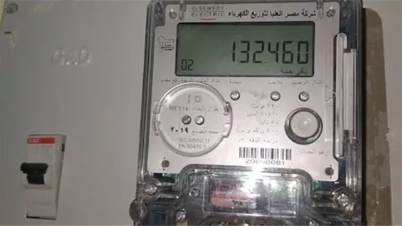 قبل التعرض لمحضر سرقة تيار .. ماذا تفعل عند ظهور لمبة التلاعب فى العددات الذكية؟