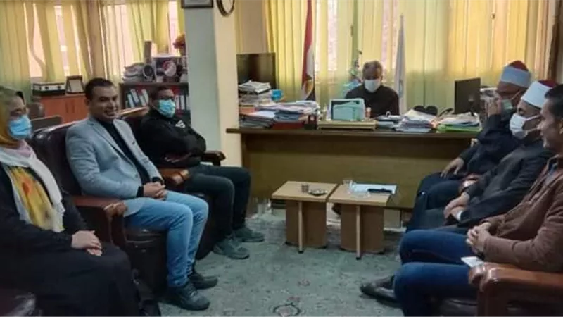 ندوات دينية .. لرفع الروح المعنوية للأطباء والمرضى بمستشفيات قنا