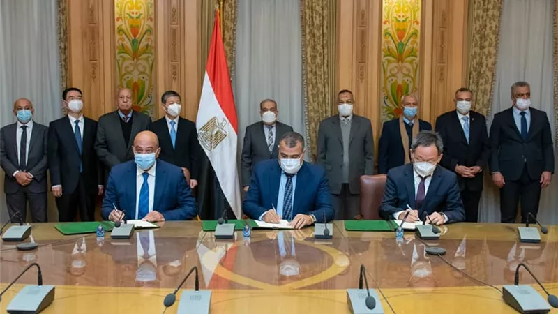 مباحثات مصرية صينية بمجال إنتاج وسائل النقل الأخضر وأسطوانات الغاز