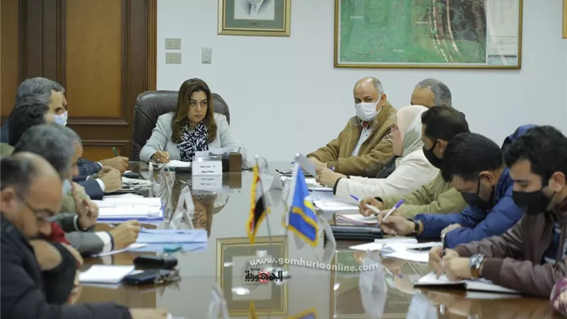 محافظ دمياط تطالب بسرعة توصيل المرافق لمشروعات الإمتداد العمراني برأس البر