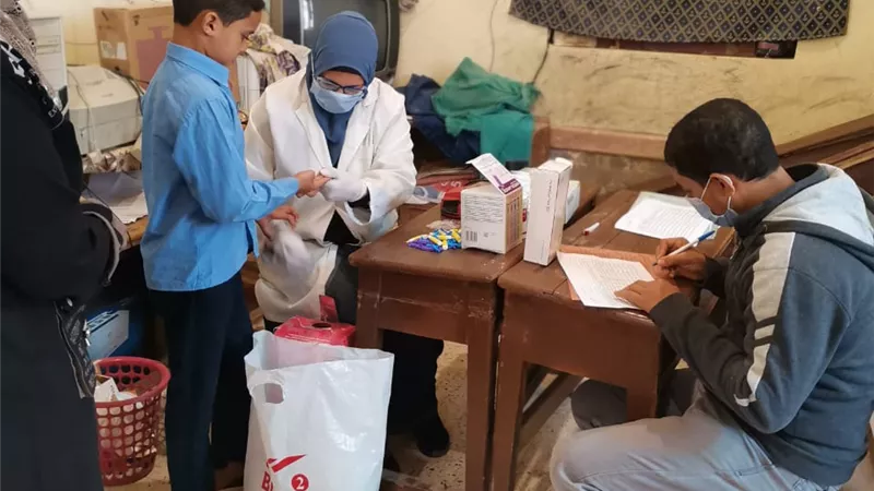 فحص 204 ألف تلميذ لعلاج أمراض سوء التغذية بالمنيا