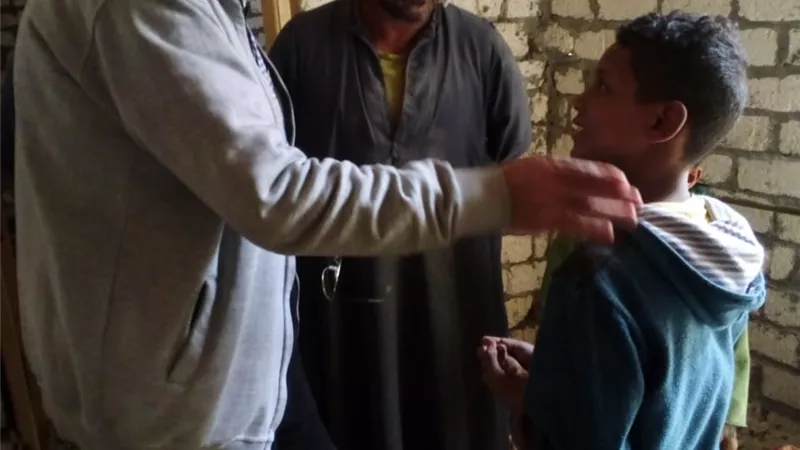 مدير جمعية الأورمان يزور قرية خور عواضة بأسوان