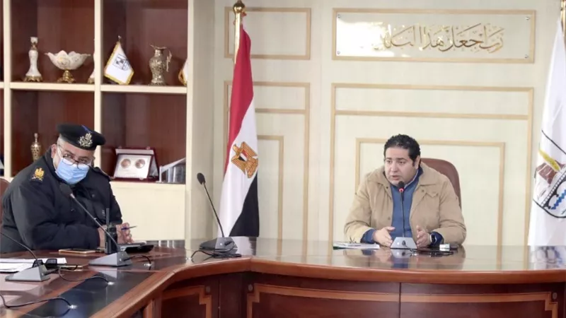 نائب محافظ بني سويف يوجه بوقف التعديات على أراضي شركات القطاع العام