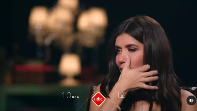 غادة عادل لطليقها: 