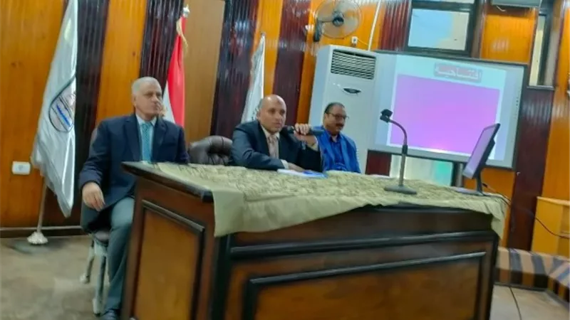 الاستفادة من حملة الماجستيروالدكتوراة العاملين بالتعليم فى بنى سويف.. بالصور