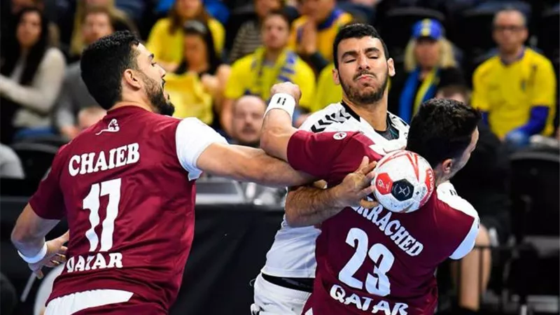 منتخب اليد يتقدم على قطر فى الشوط الأول بنتيجة 13/12