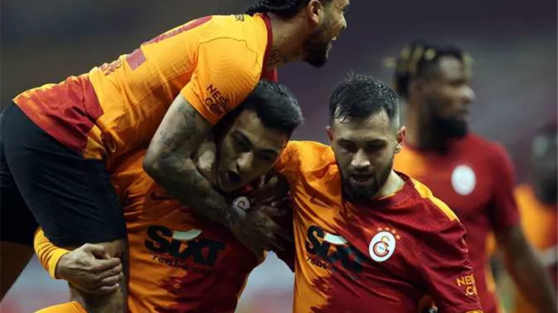 مصطفى محمد يمنح جالاتا سراى الفوز أمام دينزلي سبور فى الكأس التركى