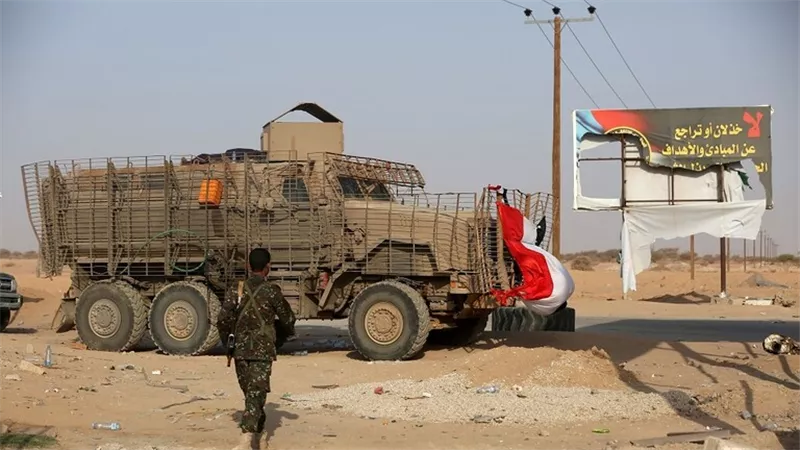 انفجار عنيف يهز مطار عتق في محافظة شبوة باليمن