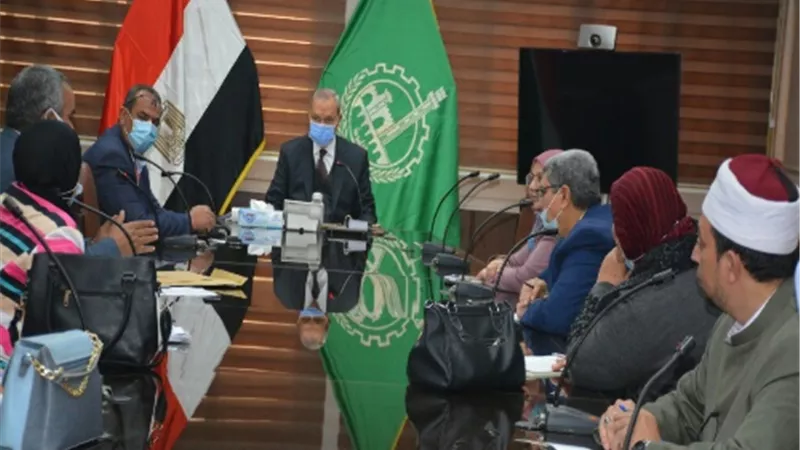 محافظ القليوبية يؤكد على دعم منظومة المدارس الفكرية وزيادة أعدادها