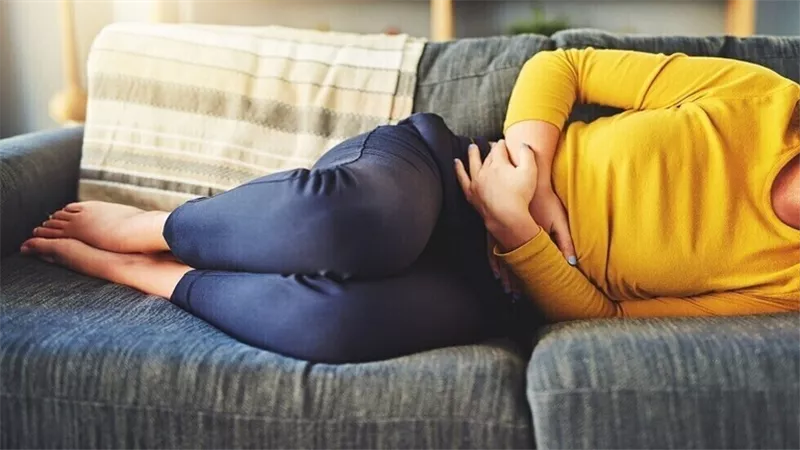 اطعمة تسبب مشاكل بالجهاز الهضمى