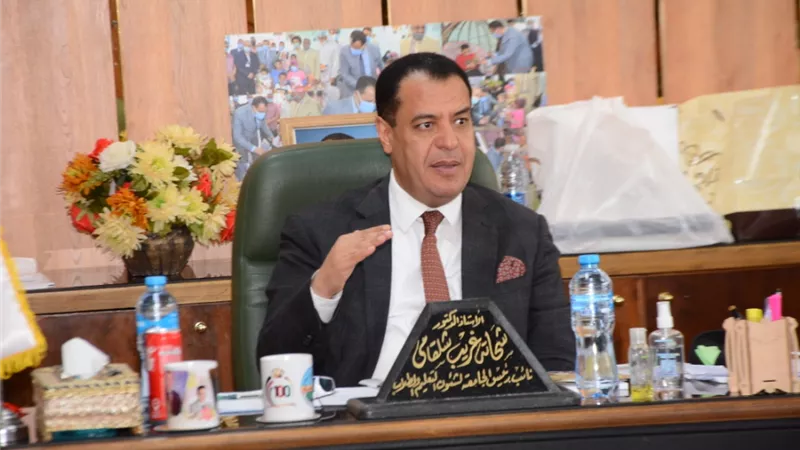 نائب رئيس جامعة أسيوط يترأس الإجتماع الأول مع أعضاء اللجنة العليا لإتحاد طلاب الجامعة