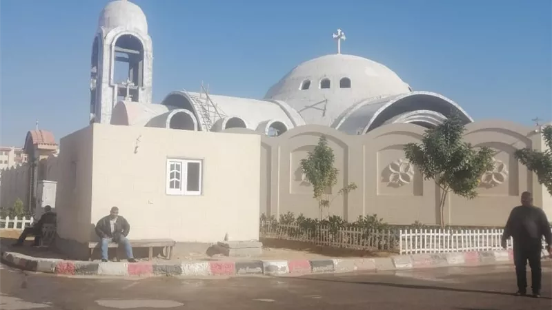 حملات تجميل وانارة محيط كنائس العاشر من رمضان بمناسبة احتفلات عيد الميلاد المجيد