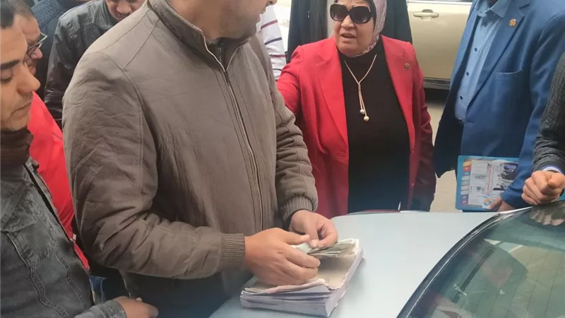 حملة مكبرة للتفتيش على المحال التجارية والصيدليات في الإسكندرية