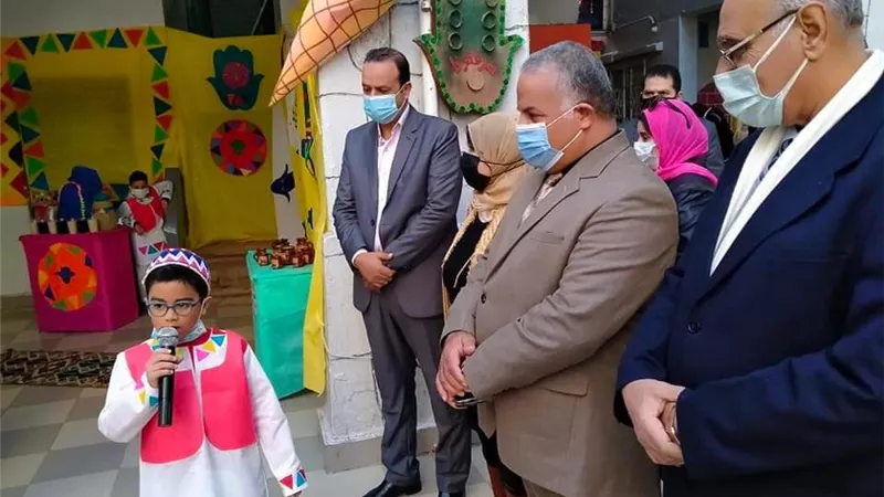 وكيل تعليم دمياط يفتتح معرض التربية الفنية والمشغولات اليدوية