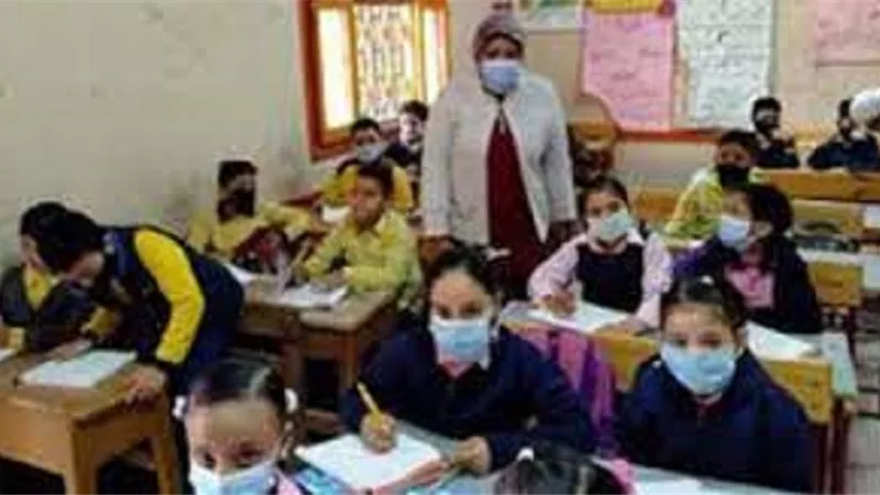 تعرف على تفاصيل جداول امتحانات النقل بالمرحلة الاعدادية بالجيزه - صور