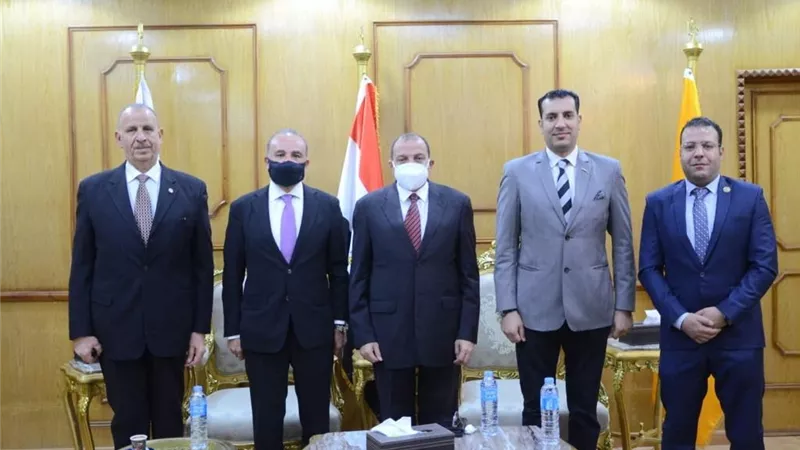 جامعة بنى سويف تمنح نجمة التميز الرياضي لـ عبد المنعم الحسيني