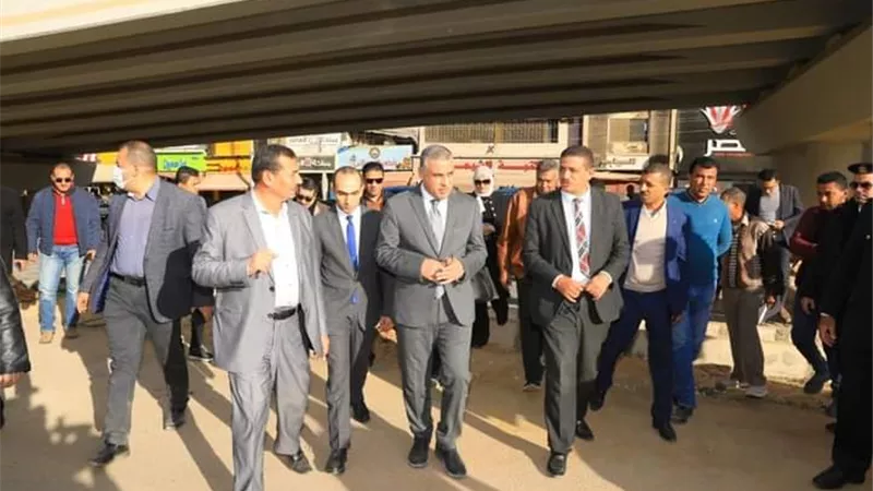 محافظ سوهاج يتفقد أعمال التجميل بمحيط كوبري الثقافة..صور