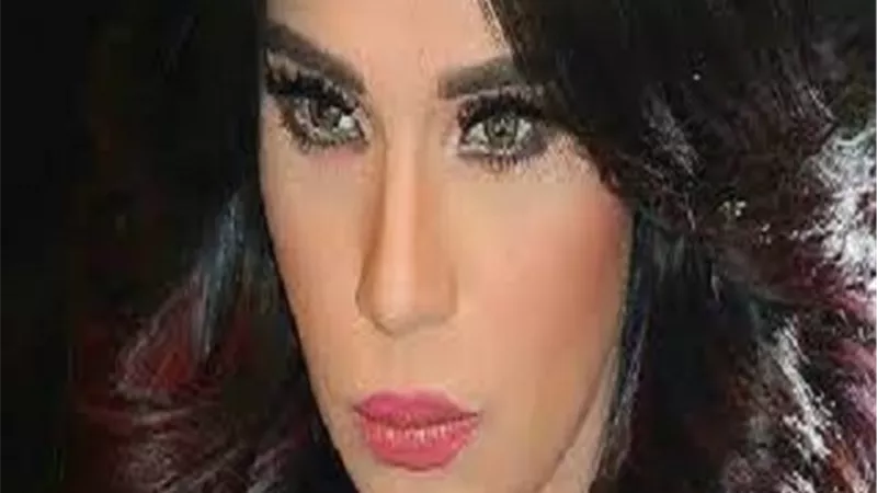 أمينة : 