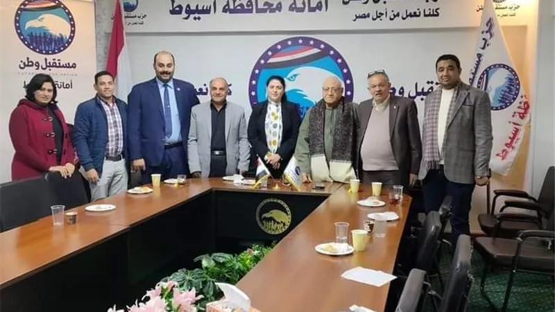 أمانات العلاقات العامة والحكومية والمتابعة تناقش خطة عمل الفترة القادمة مع بدايات العام الجديد
