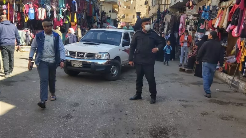 تحرير ٧١ محضر و٣٢ إزالة إدارية فى حملة مرافق بالأقصر