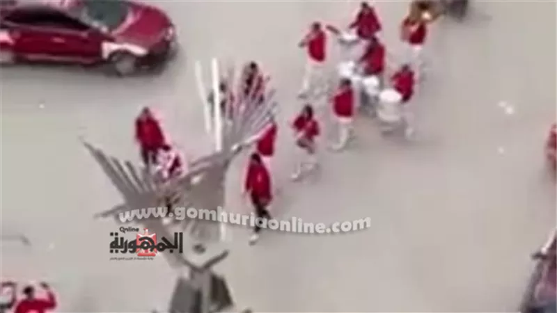 شباب الشرقية يحتفل بالعام الجديد بزفة شعبية بزى بابا نويل