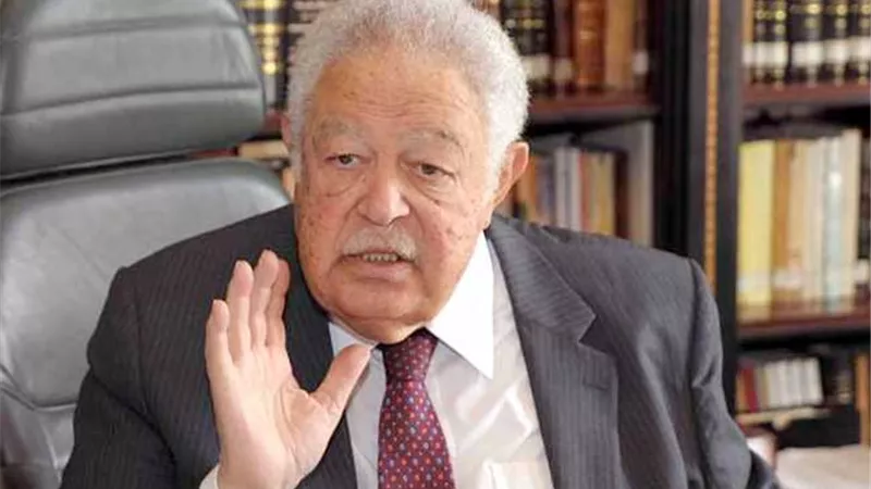 نقيب المحامين يهنئ البابا تواضروس الثاني وجميع الأقباط بمناسبة أعياد الميلاد المجيدة