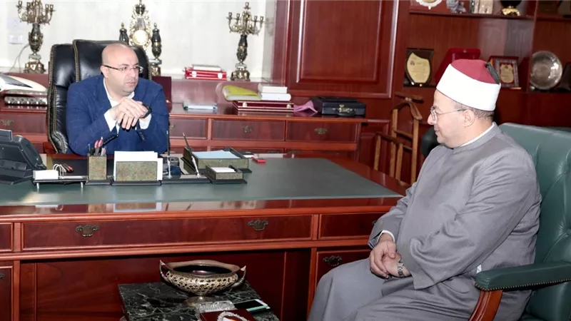 محافظ بني سويف يُهنئ وكيل وزارة الأوقاف الجديد