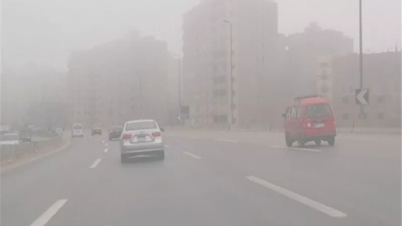 المرور يعلن غلق 4 طرق سريعة امام حركة السيارات بسبب الشبورة