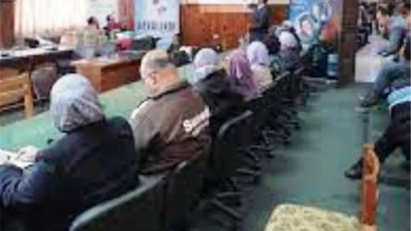 محافظ الاسكندرية يوجه بأهمية التعاون بين الأحياء والهيئات والمديريات