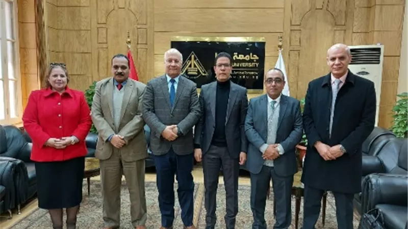رئيس جامعة بنها: التحول الرقمي يعد سمة أساسية من سمات الحياة الجامعية